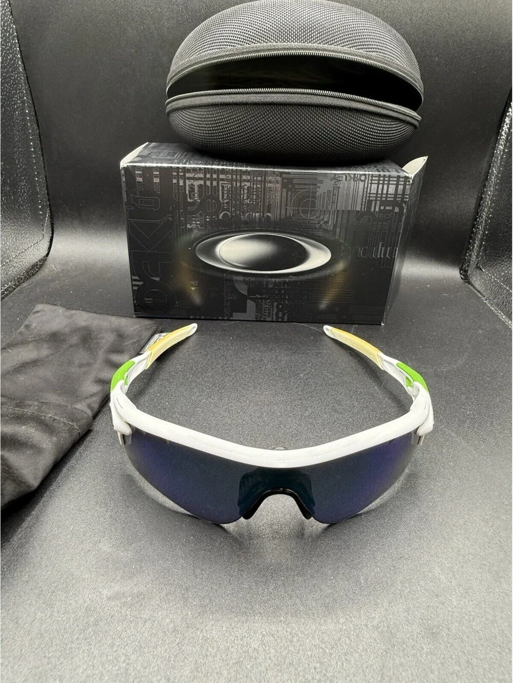 Oakley Radarlock Path Cavendish Polished White Green/Jade Iridium OO9181-35